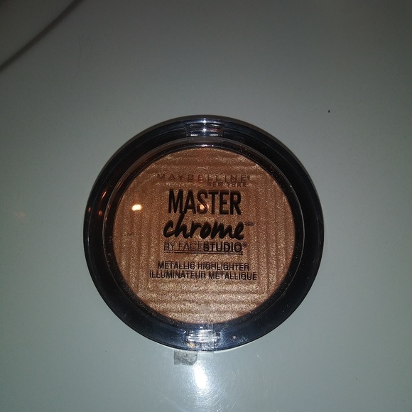 Maybelline Master Chrome highlighter - Picture 1 of 3